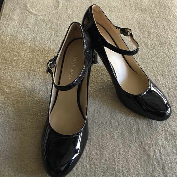 👠Nine West Sallie👠