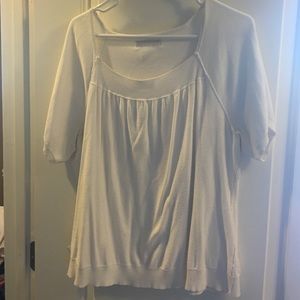Light weight short sleeve sweater