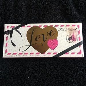 Too Faced LOVE eye palette
