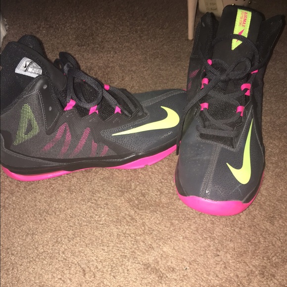 Nike Airmax - Picture 2 of 3