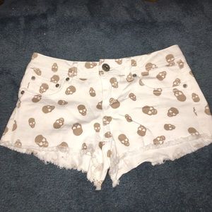 White/cream and gold skull shorts super cute