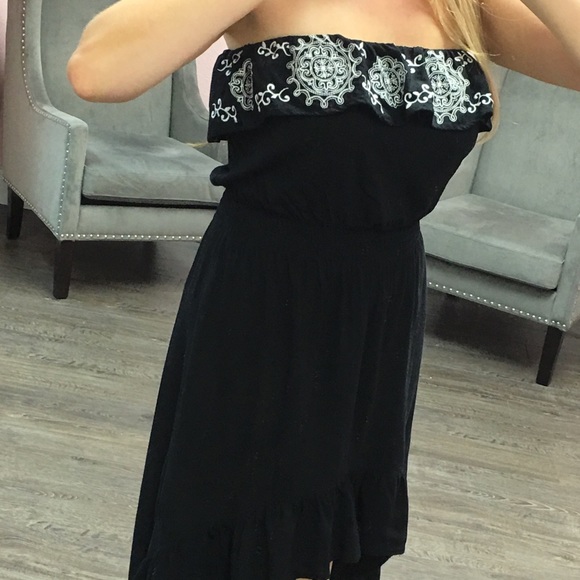 CLOSET CLEAR OUT!! - Picture 2 of 3