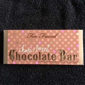 Too Faced Semi-Sweet Chocolate Bar eye palette