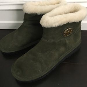 Brand New !! Michael Kors Winter Ankle boots suede