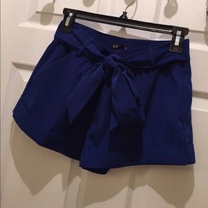 *Bundle* Dress shorts, fringe top, zip up blouse.