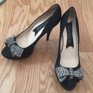 Boutique 9 satin peep toe pumps