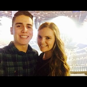 Meet your Posher, Lauren