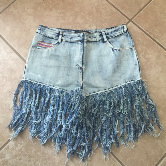 NWOT Boohoo Tribal Shorts