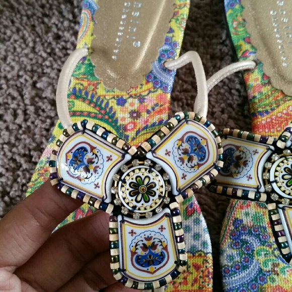 Sandals - Picture 4 of 4