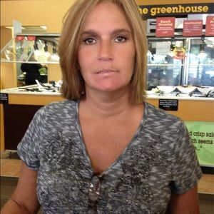 Meet your Posher, Denise