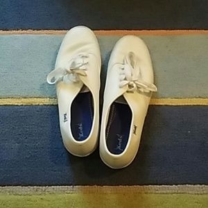 White leather keds