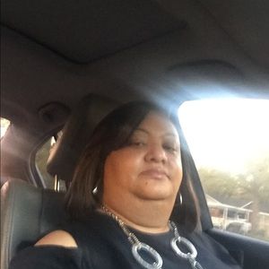 Meet your Posher, Lachelle