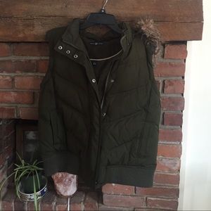 GAP forest green vest hoodie with faux fur