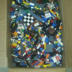 Huge Box of  Legos/Includes Star Wars & Figures