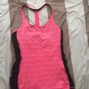 VS sport tank top