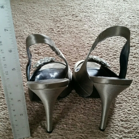Pumps - Picture 4 of 4