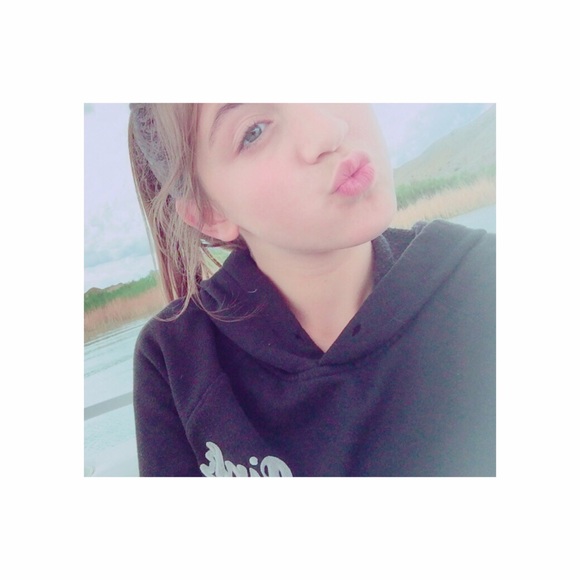 Meet your Posher, Madison