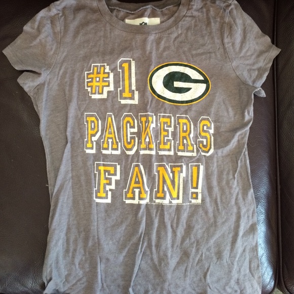 greenbay Packers t shirt