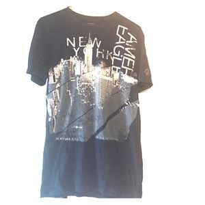 American Eagle men's size S tee.  Good for teens