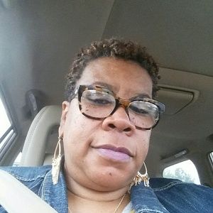 Meet your Posher, Annie