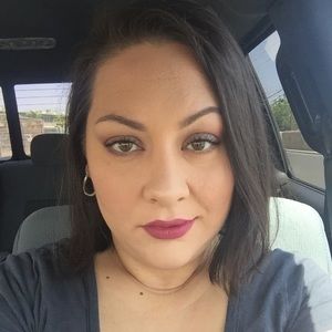 Meet your Posher, Ana