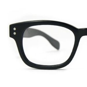 Meet your Posher, Eyecessory