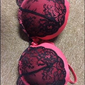 Adore me 32D bra