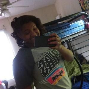 Meet your Posher, Marissa