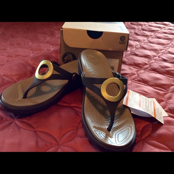 New Sanrah Wedge Flip-Flops