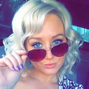 Meet your Posher, Diana