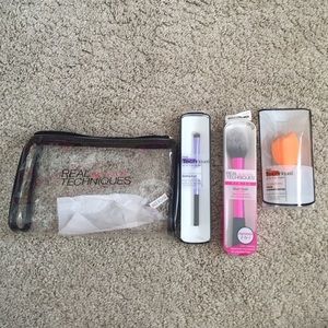 Makeup brush kit