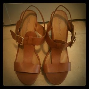 Platform wedges