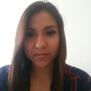 Meet your Posher, Elizabeth