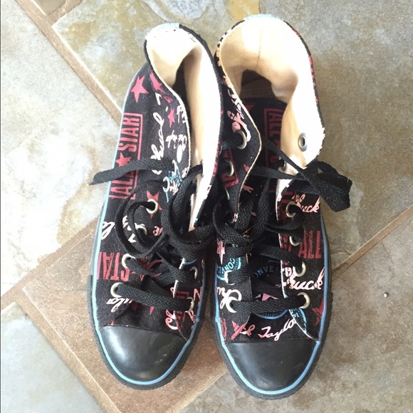 Converse - Picture 3 of 3
