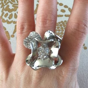 3 Costume jewelry rings