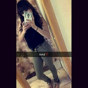 Meet your Posher, Mireya