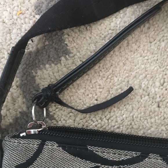 ❤️ COACH Cross body Purse❤️ - Picture 4 of 4