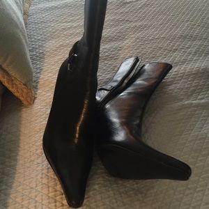 Steve Madden Boots. Size 5.5