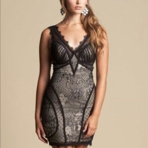 Bebe lace dress