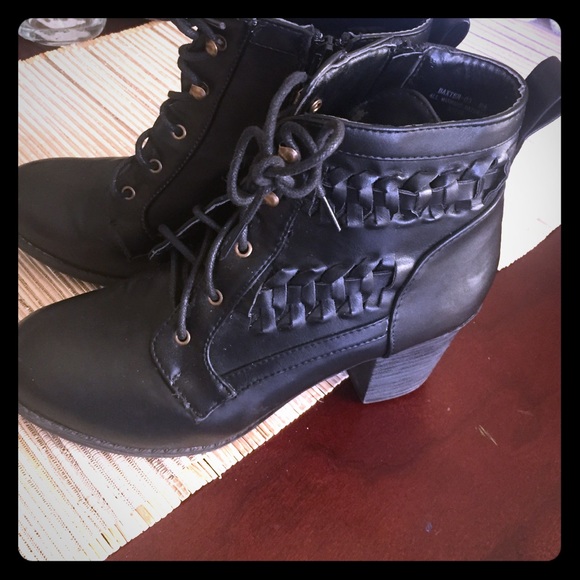 Black booties...