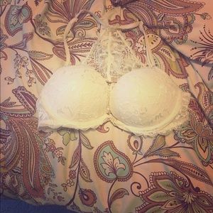 PINK Victorias Secret front close bra