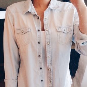 American Eagle denim shirt