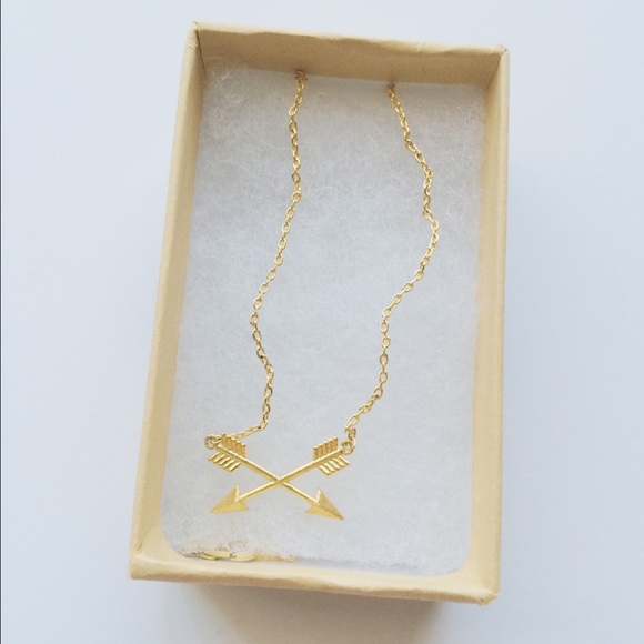 Crossed arrows necklace - Picture 2 of 3