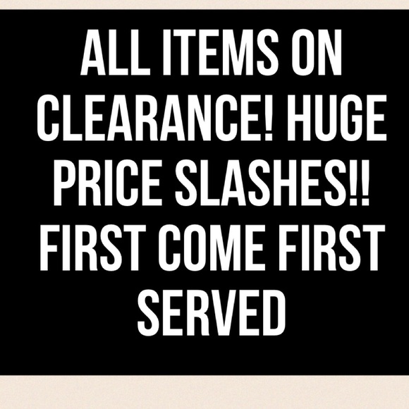 HUGE CLOSET CLEARANCE🙀🙀 - Picture 1 of 1