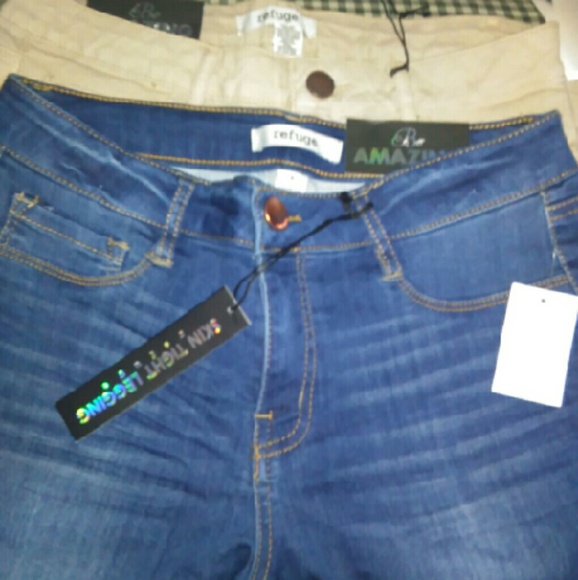 2 pairs of refuge jeans