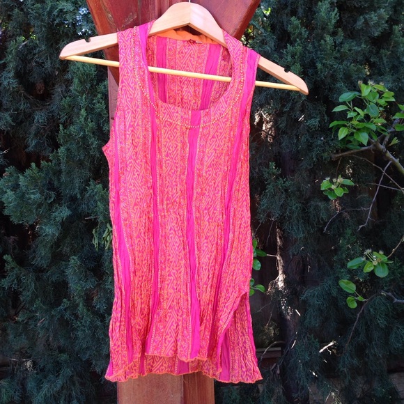 🆕 Pure silk crinkled halter top from Anokhi💗 - Picture 1 of 4