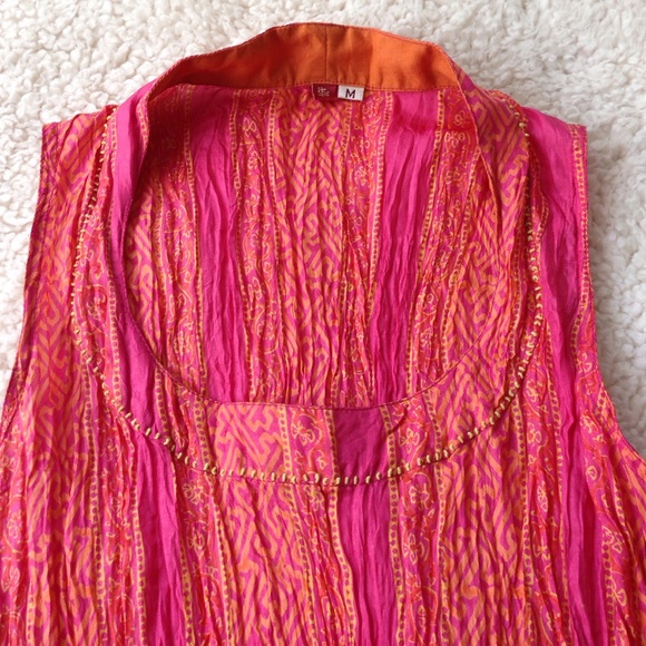 🆕 Pure silk crinkled halter top from Anokhi💗 - Picture 3 of 4