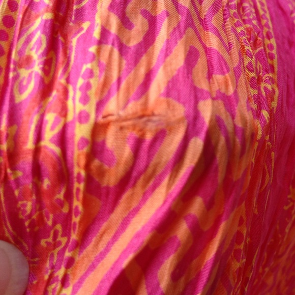 🆕 Pure silk crinkled halter top from Anokhi💗 - Picture 4 of 4