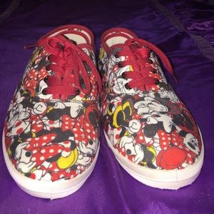 Minnie Mouse Shoes.
