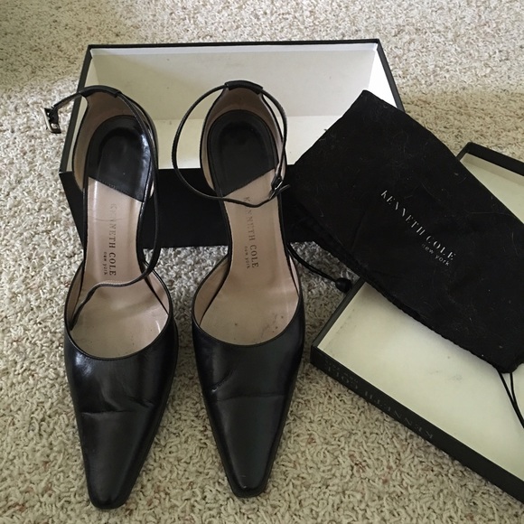 Kenneth Cole heels - Picture 1 of 2